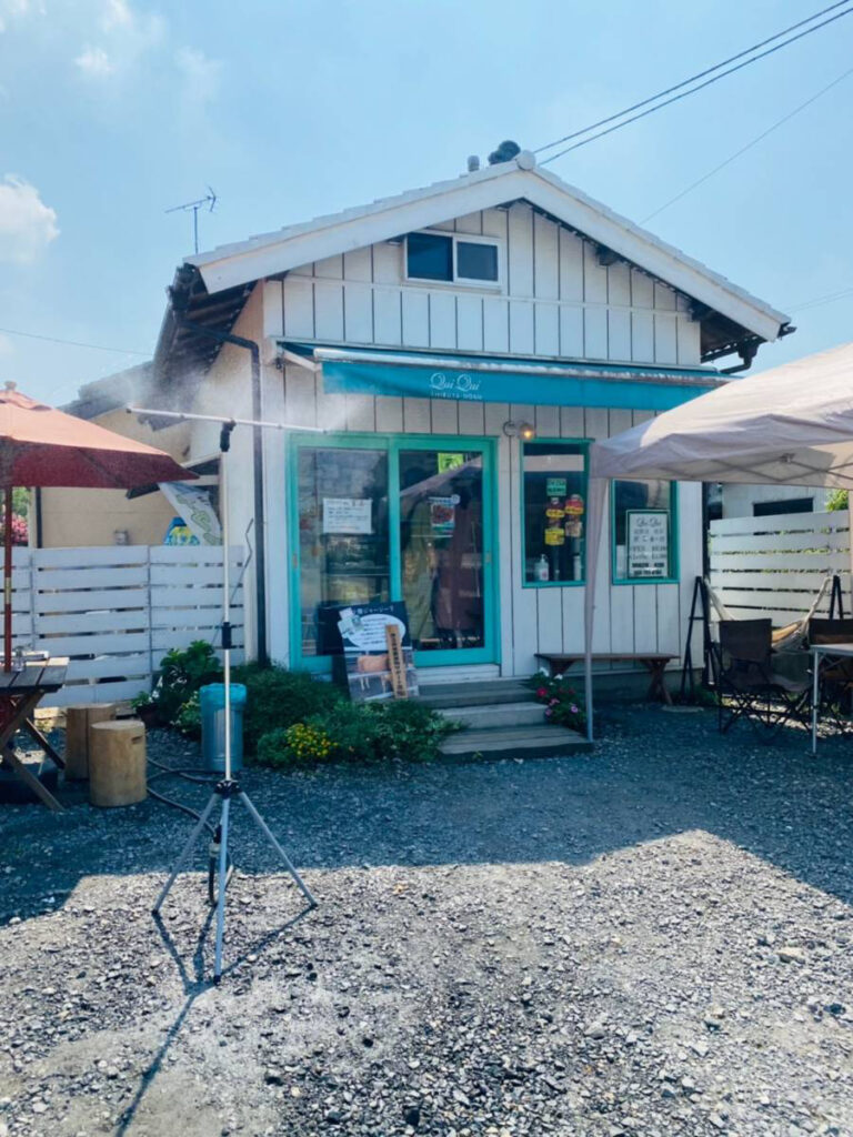 蓮田市上平野の農家直営のお菓子屋さん『QuiQui渋谷農園』で『キウイWサンデー』『十勝直送小豆と黒蜜きなこ』『水ゼリー』行って食べてみた。